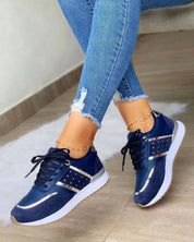 Sneakers met blokkleur in de kleur Marineblauw voor dames in stijl geschikt voor alle seizoenen.