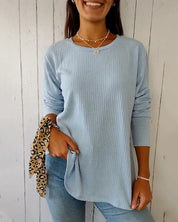 Top met lange mouwen en ronde hals in de kleur Blauw voor dames in stijl ideaal voor de herfst.
