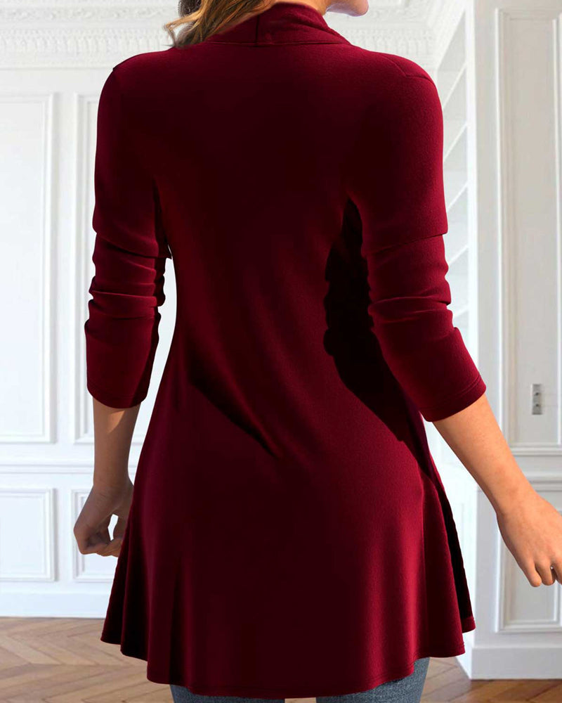 Top met patchwork en ruches in de kleur Rood voor in stijl ideaal voor de herfst.