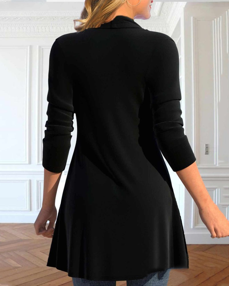 Top met patchwork en ruches in de kleur Rood voor in stijl ideaal voor de herfst.