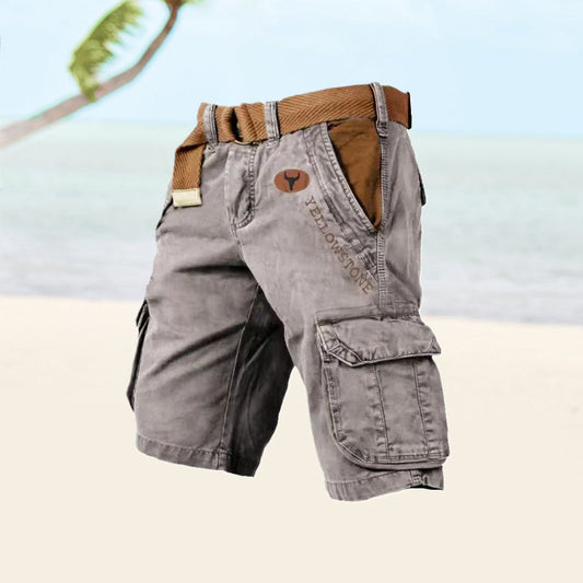 Veelzijdige cargoshorts, ontworpen voor ultiem comfort en stijl. Gemaakt van duurzaam stretchmateriaal voor langdurig comfort, voorzien van zes handige zakken en een tijdloos silhouet geschikt voor diverse activiteiten. Maattabel beschikbaar voor de perfecte pasvorm.