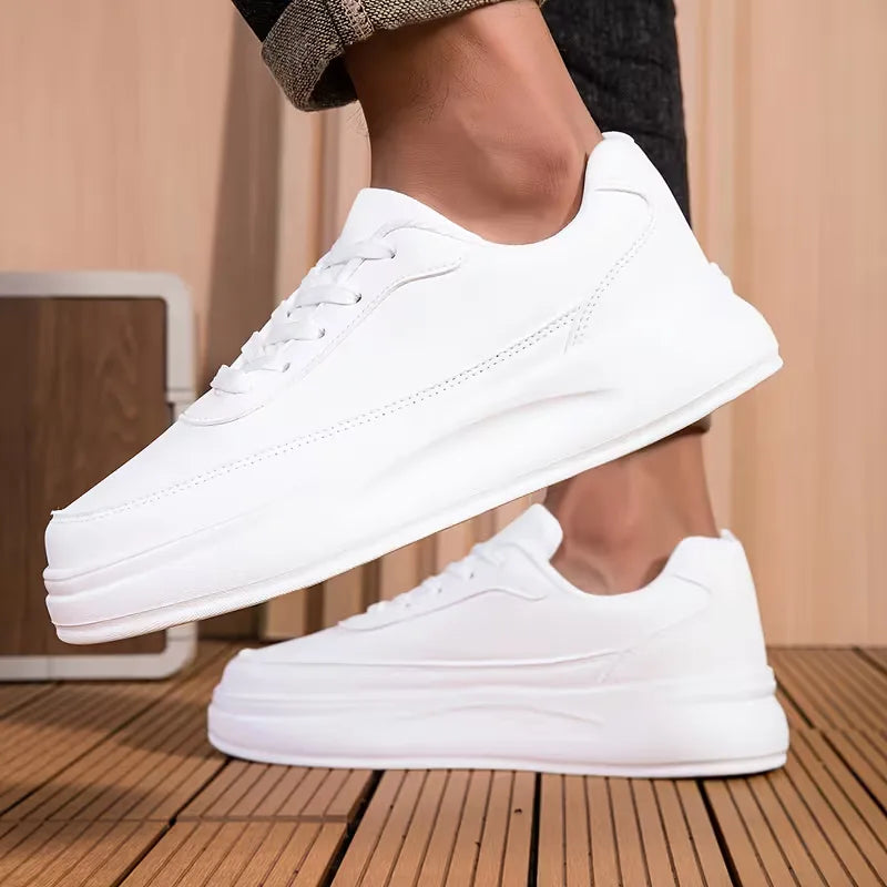 Lage sneakers met dikke zool