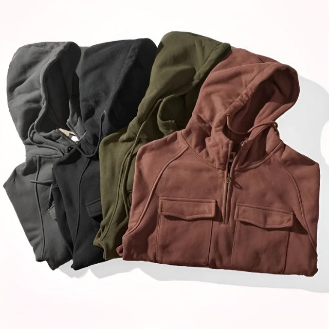 Een veelzijdige en comfortabele hoodie met praktische zakken aan de voorkant voor extra gemak en een trendy uitstraling. Gemaakt van duurzame materialen en met een flatteuze pasvorm voor langdurig draagplezier, comfort en stijl. Maak moeiteloos stijlvolle looks met deze must-have hoodie.