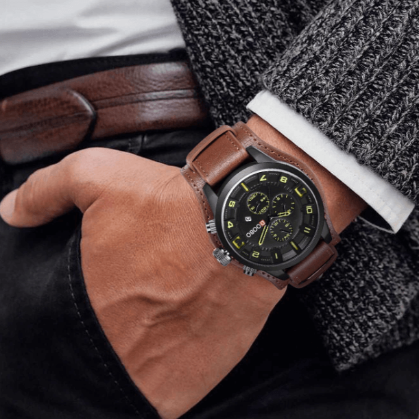 Dit navigatiehorloge is de perfecte combinatie van mode en functionaliteit. Met hoogwaardige materialen, waterbestendigheid en een klassiek en elegant ontwerp is het geschikt voor elke gelegenheid. Voeg een vleugje luxe toe aan elke outfit met dit prachtige horloge.