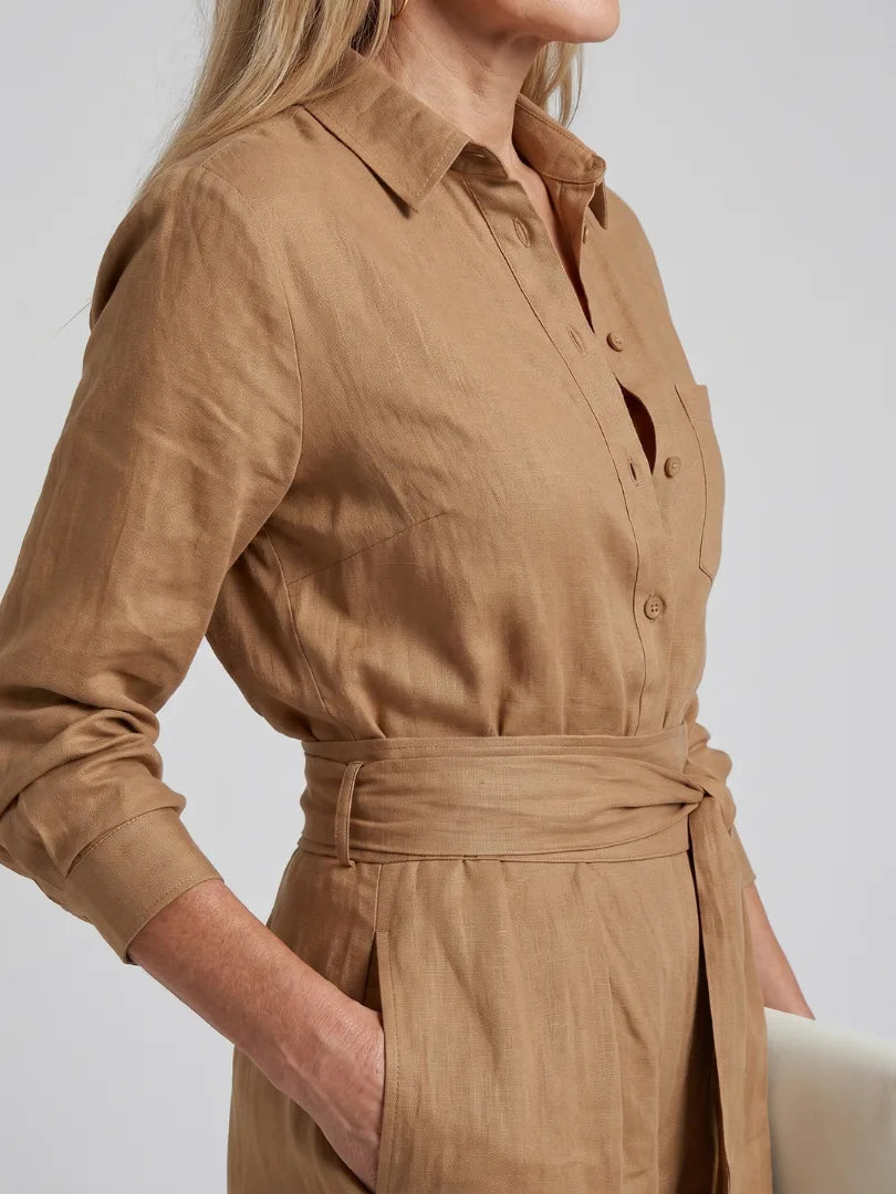 Jumpsuit met ceintuur en wijde pijpen