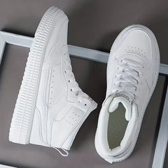 Hoge sneakers met perforaties