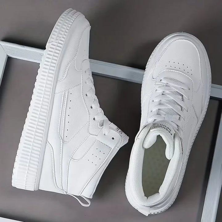 Hoge sneakers met perforaties