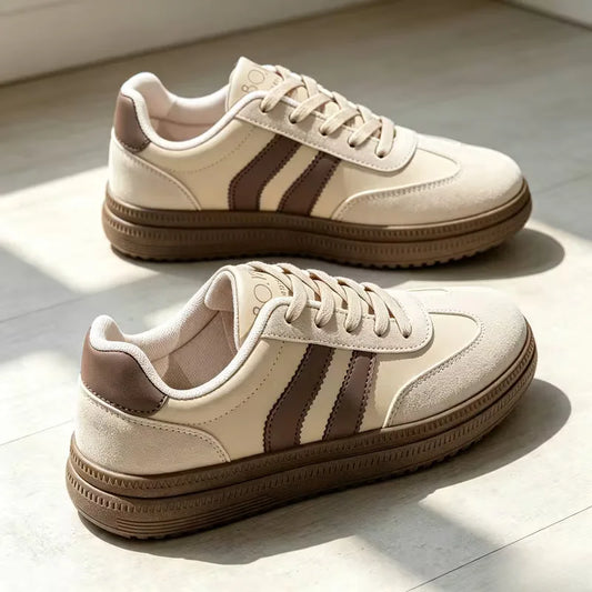 Lage sneakers met lace-up closure