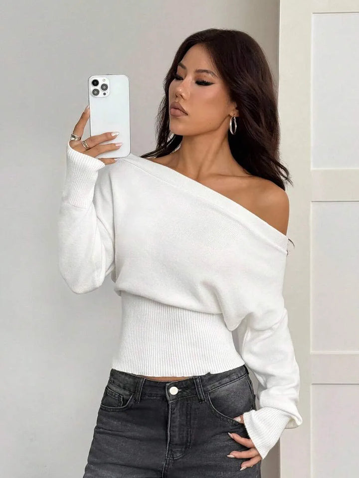 Oversized trui met asymmetrische hals