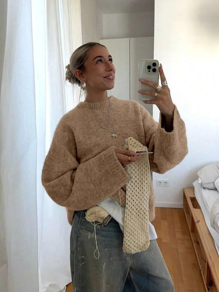 Oversized sweater met crew neckline