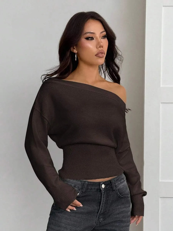 Oversized trui met asymmetrische hals