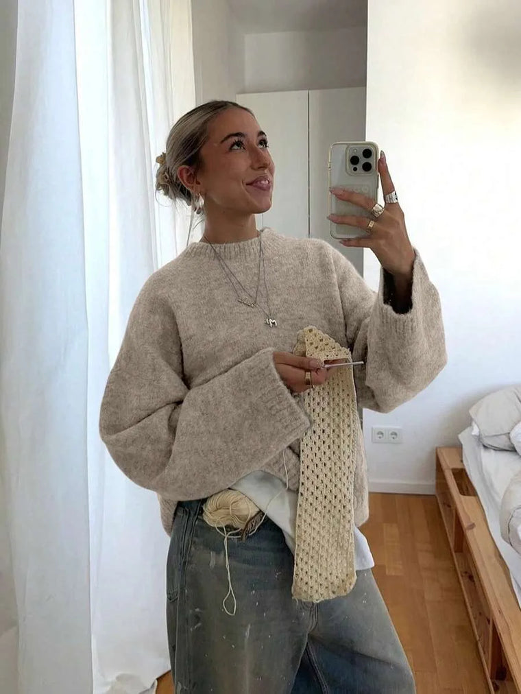 Oversized sweater met crew neckline