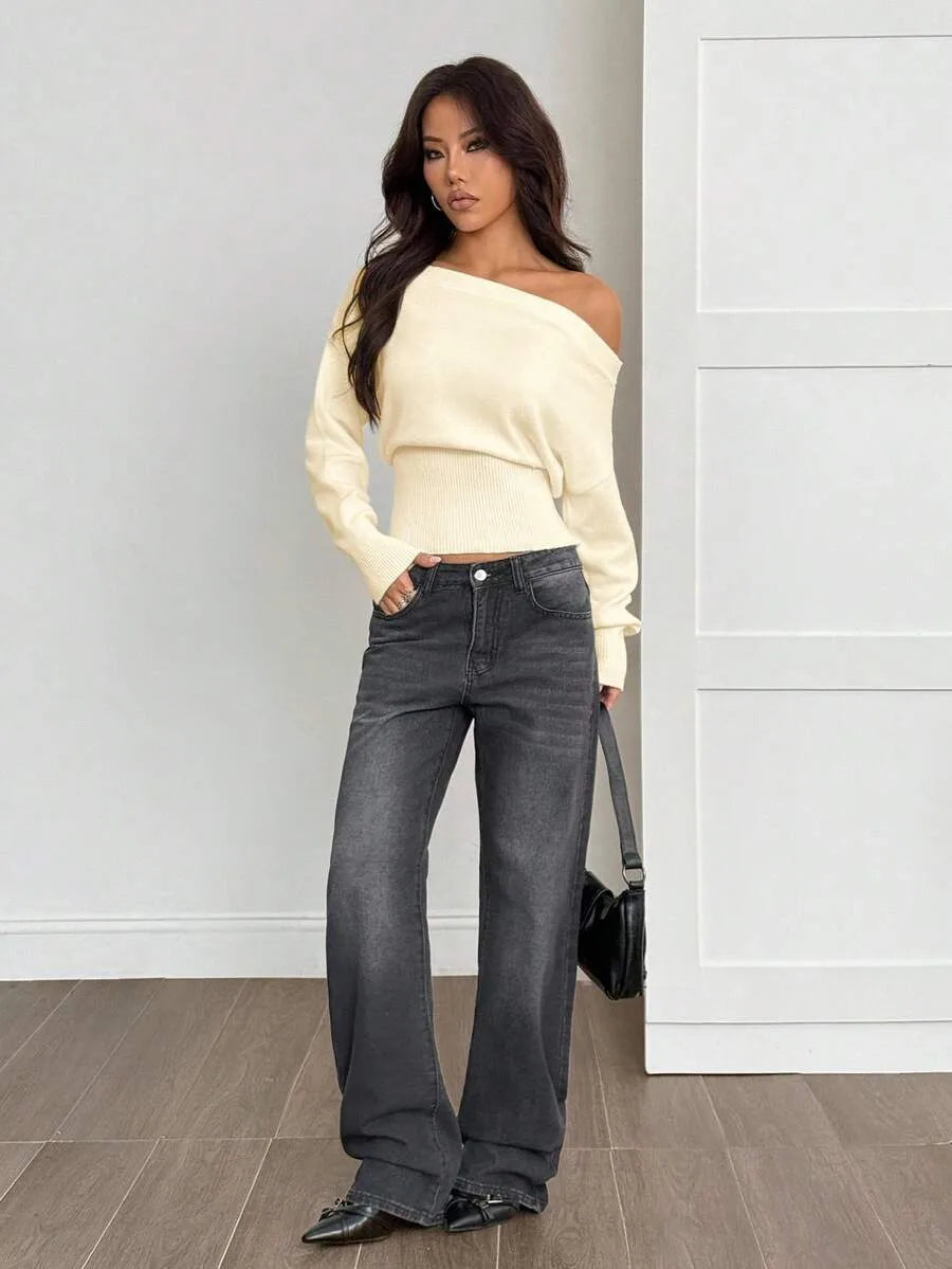 Oversized trui met asymmetrische hals