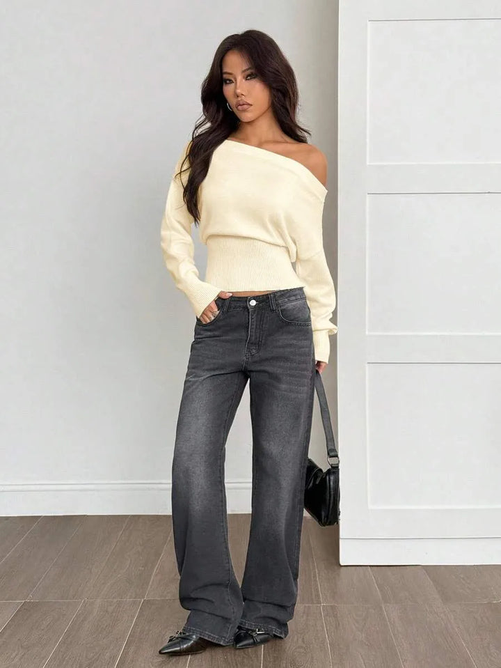 Oversized trui met asymmetrische hals
