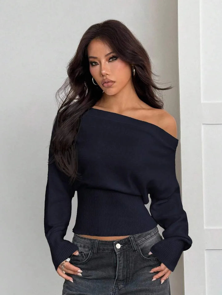 Oversized trui met asymmetrische hals
