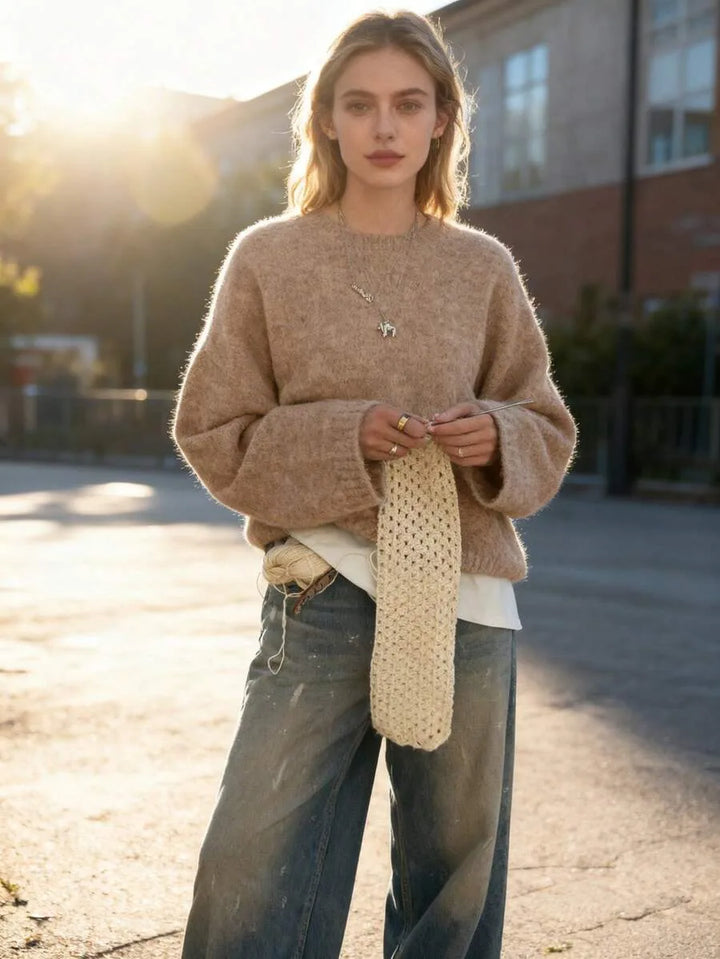 Oversized sweater met crew neckline