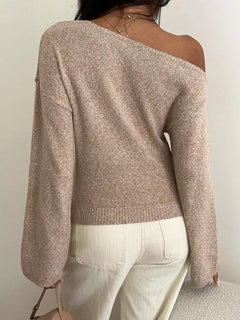 Sweater met asymmetrische hals