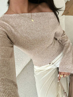 Sweater met asymmetrische hals