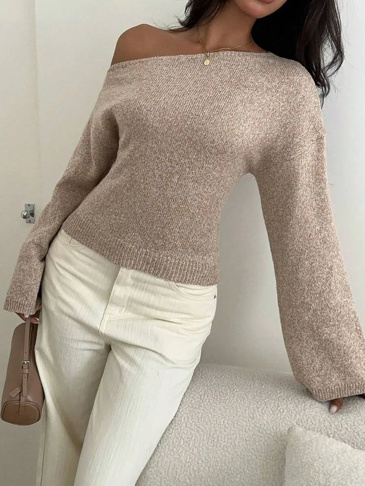 Sweater met asymmetrische hals