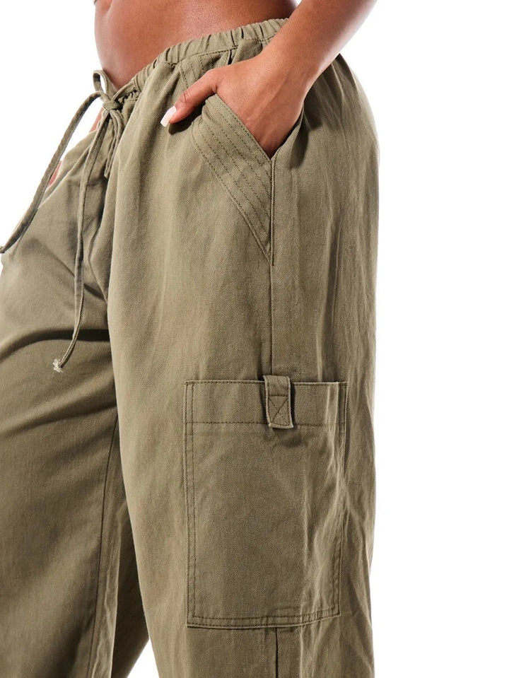 Wide leg cargo pants
