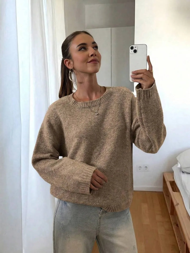 Oversized sweater met crew neckline