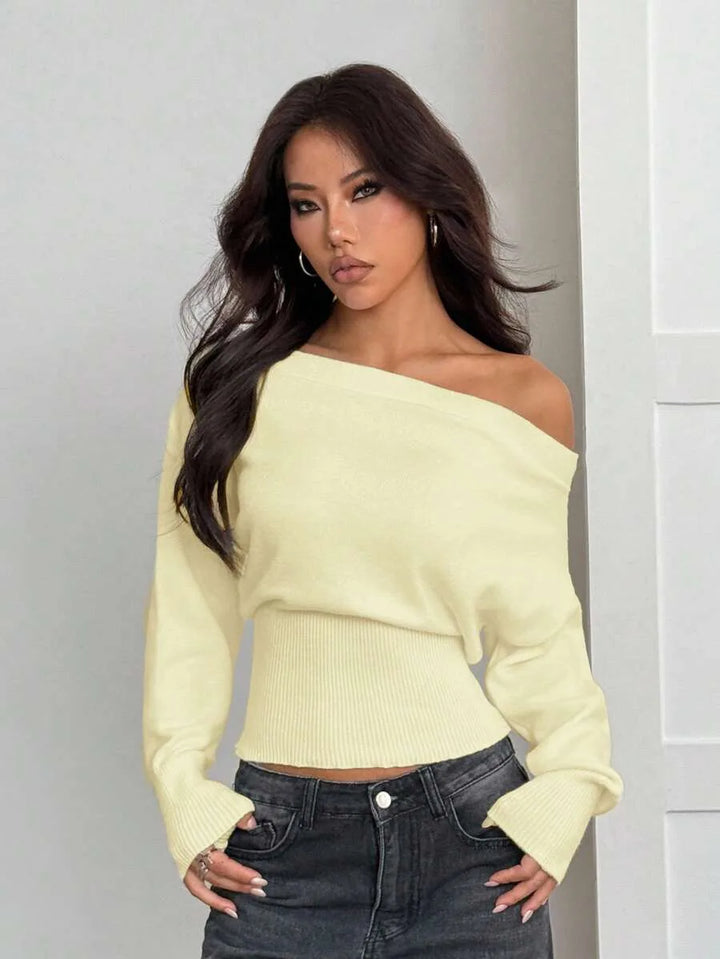 Oversized trui met asymmetrische hals