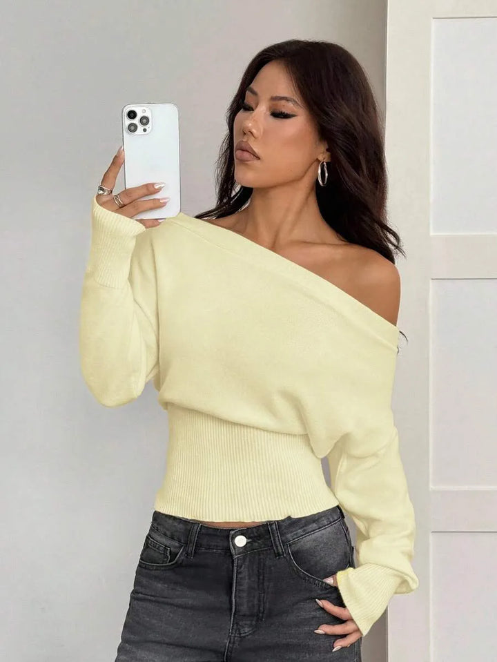 Oversized trui met asymmetrische hals