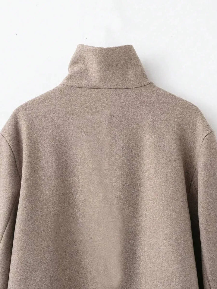 Korte khaki jas met opstaande kraag