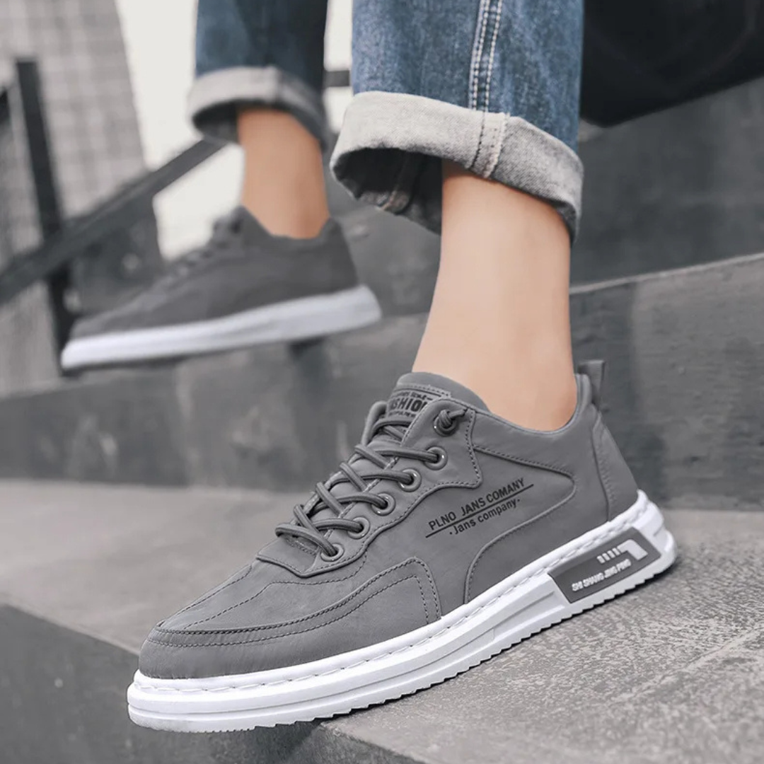 Comfortabele heren sneakers - de ideale keuze voor een trendy en relaxte zomerlook. Gemaakt van premium nylon, met een stijlvol ontwerp en een normale pasvorm voor extra comfort.