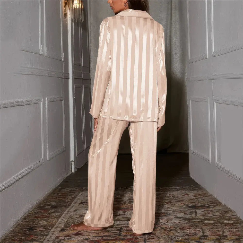 Esmee Pyjama - Stijlvol Comfort met Zijden Details