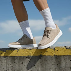 Lage sneakers met lace-up sluiting