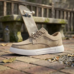 Lage sneakers met lace-up sluiting