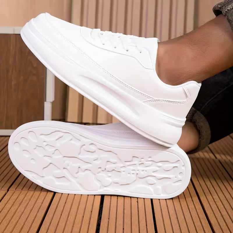 Lage sneakers met dikke zool