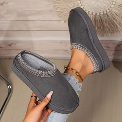 Slip-on slippers met pluche materiaal