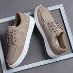 Lage sneakers met lace-up sluiting