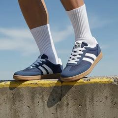 Lage sneakers met lace-up design