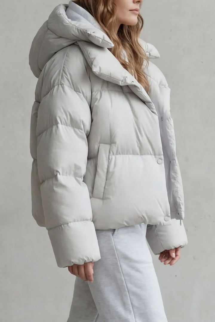 Cropped puffer jacket met capuchon