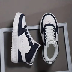 Hoge sneakers met perforaties