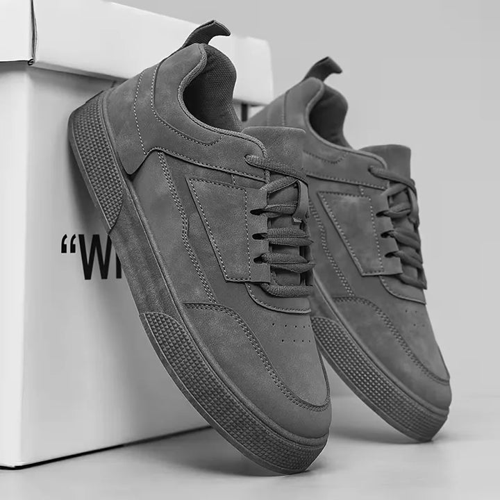 Lage sneakers met ronde neus