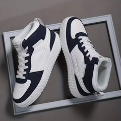 Hoge sneakers met perforaties