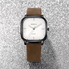 Analoge horloge met vierkante wijzerplaat