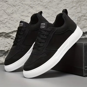 Lage sneakers met lace-up sluiting