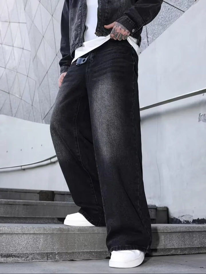Loose fit jeans met brede pijpen