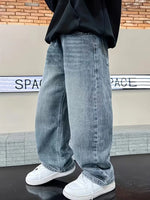 Loose fit jeans met wide leg