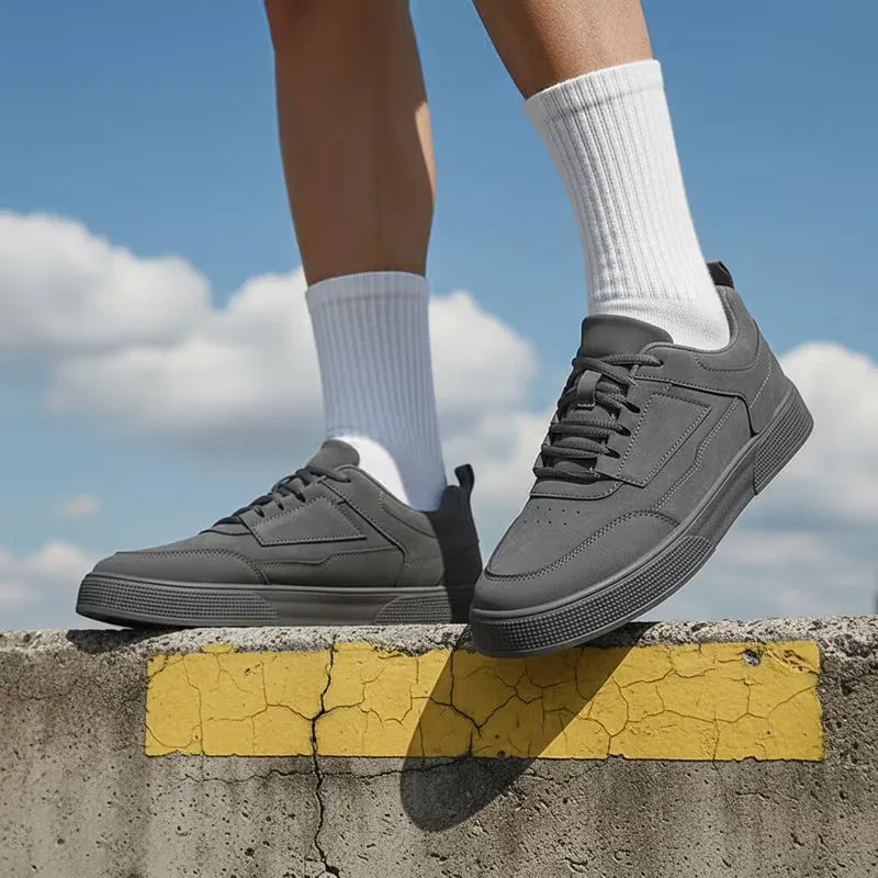 Lage sneakers met ronde neus