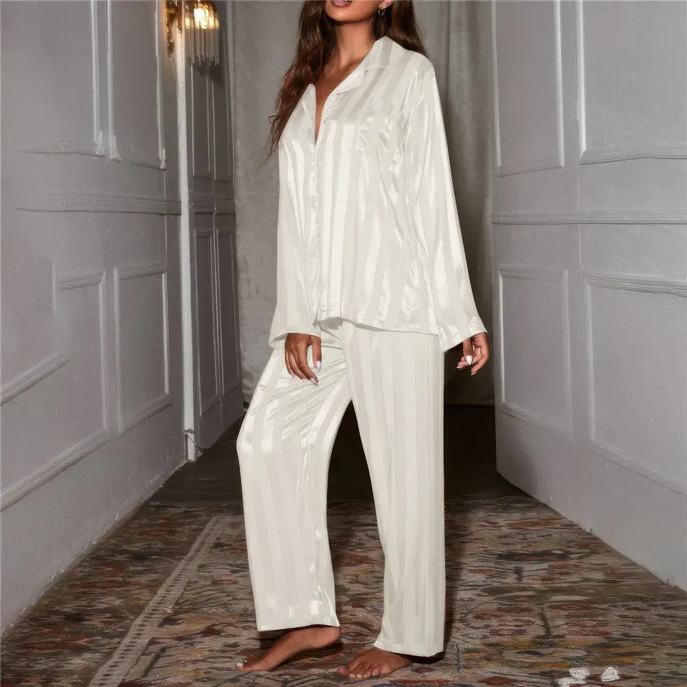 Esmee Pyjama - Stijlvol Comfort met Zijden Details