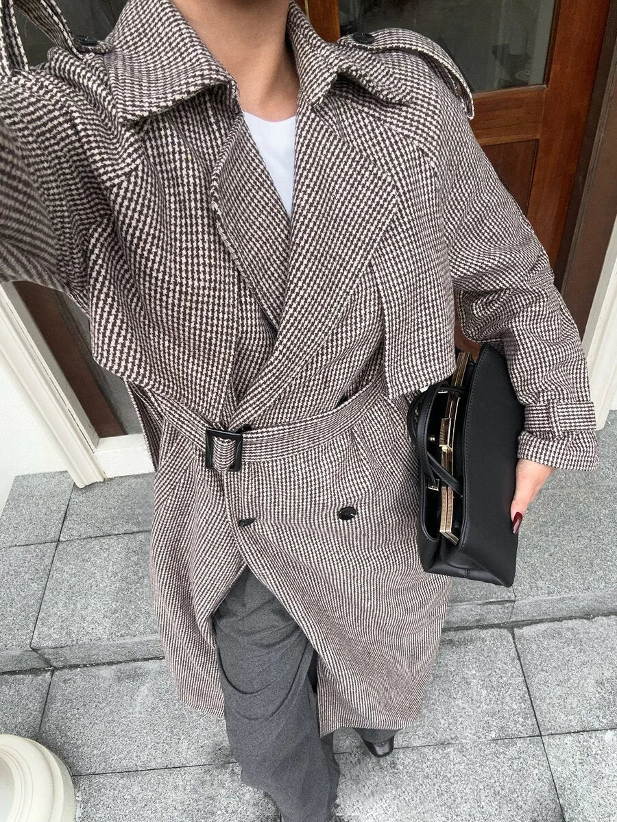 Oversized trench coat met ceintuur