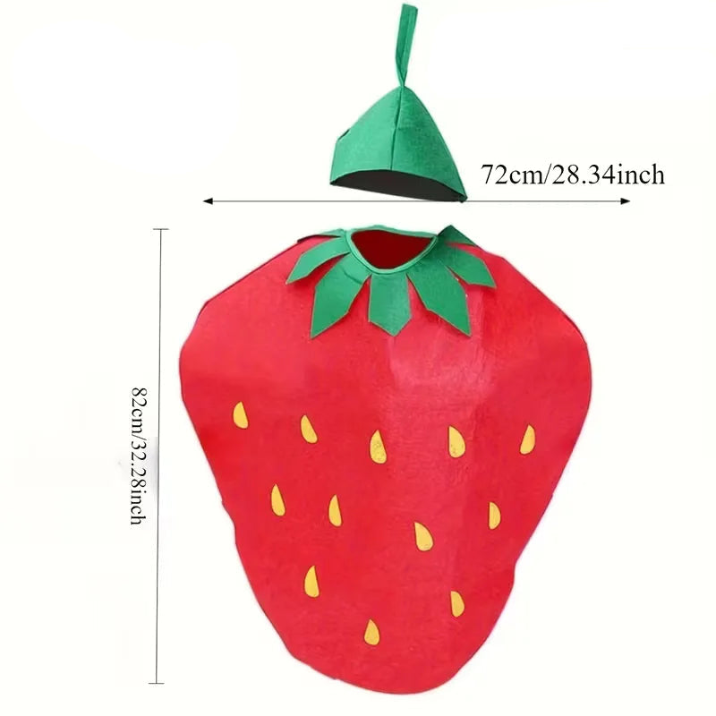 Aardbei kostuum met groene bladeren en hoofddeksel