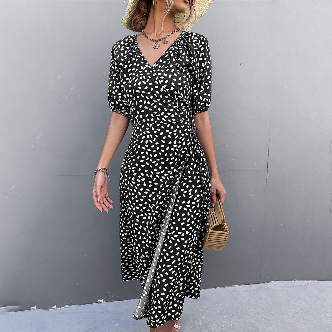 Black-White-Dots.png