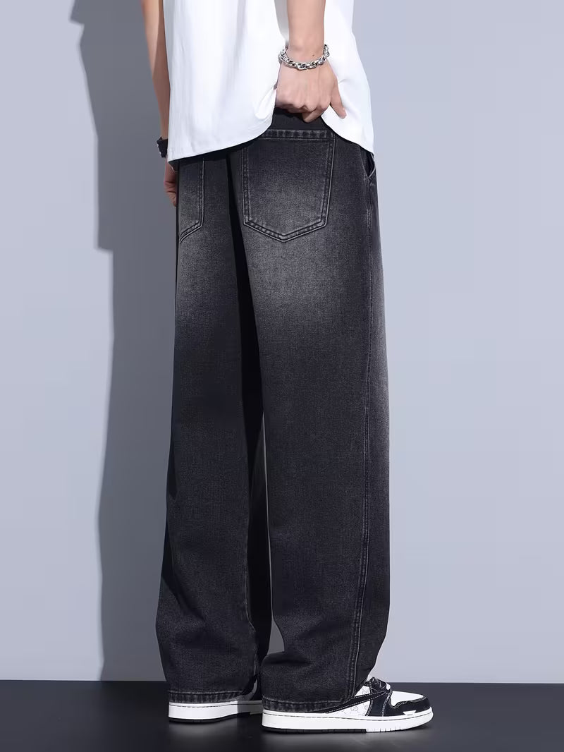 Broek met rechte pijp en losse pasvorm